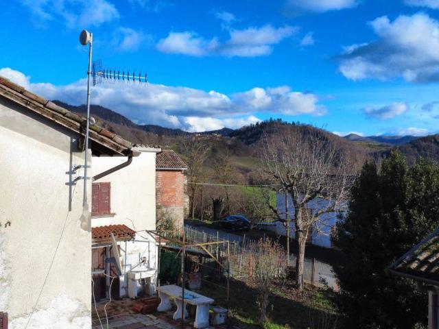 Villa Indipendente in vendita a Godiasco Salice Terme, Lombardia
