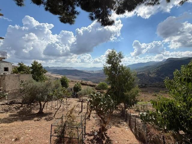 Villa Indipendente in vendita a Godrano, Palermo