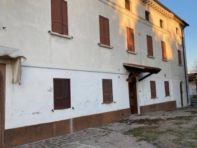 Villa Indipendente in vendita a Solarolo, Goito