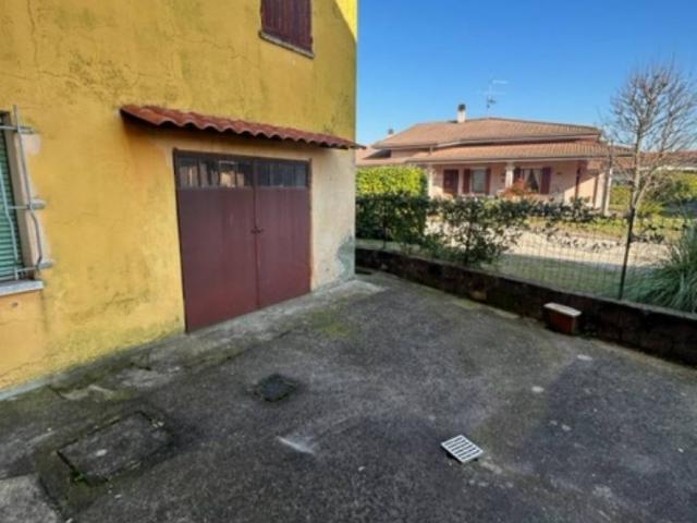 Villa Indipendente in vendita a Solarolo, Goito