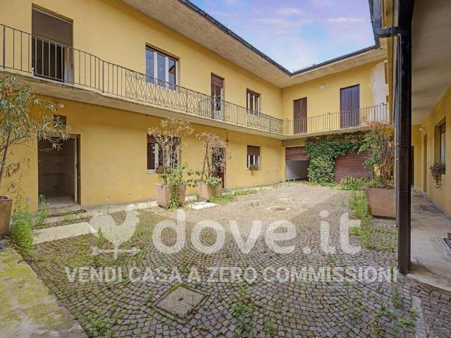 Villa Indipendente in vendita a Golasecca, Varese