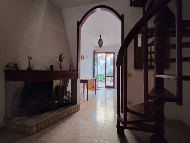 Villa Indipendente in vendita a Gonnesa, Sardigna/Sardegna