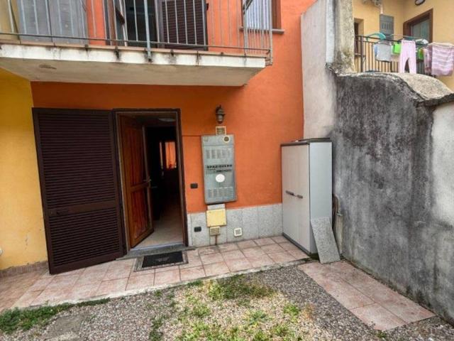 Villa Indipendente in vendita a Gorla Maggiore, Lombardia
