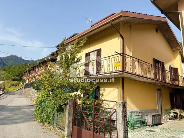 Villa Indipendente in vendita a Gorno, Lombardia