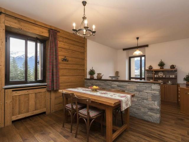 Villa Indipendente in vendita a Gorno, Lombardia