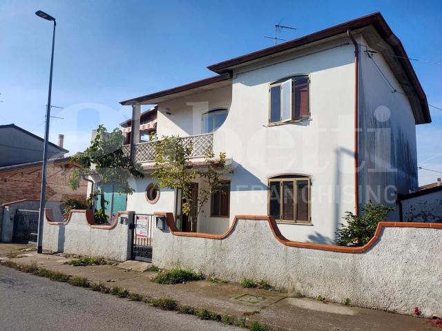 Villa Indipendente in vendita a Unione Delta del Po, Goro
