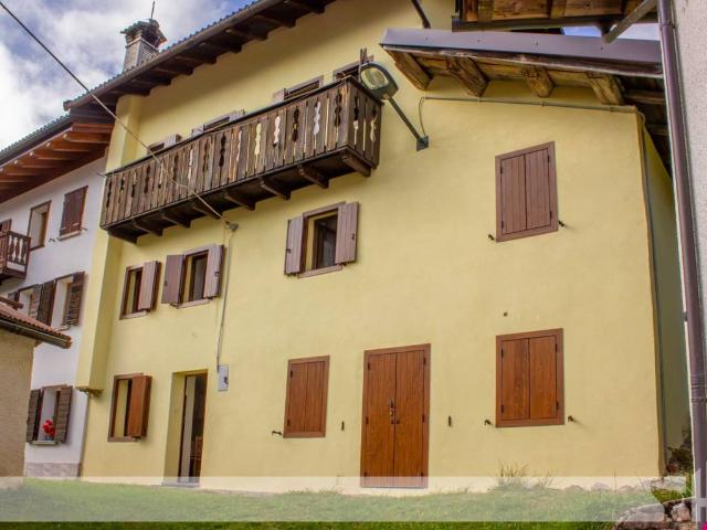 Villa Indipendente in vendita a Pongan, Belluno