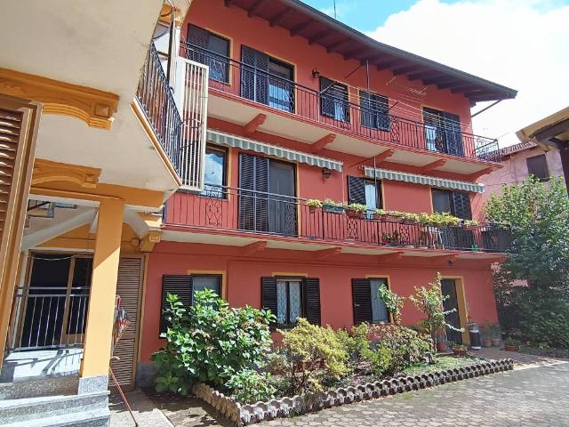 Villa Indipendente in vendita a Auzate, Gozzano