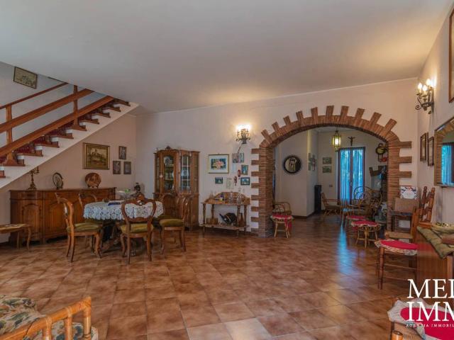 Villa Indipendente in vendita a Graffignano, Lazio