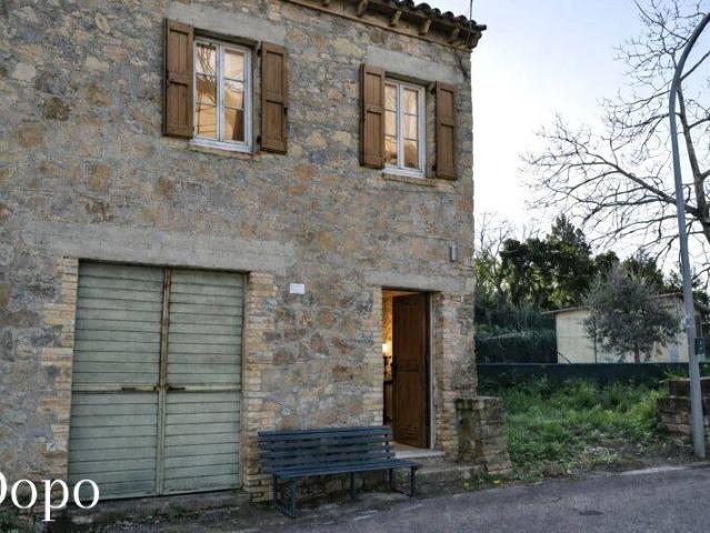 Villa Indipendente in vendita a Graffignano, Lazio
