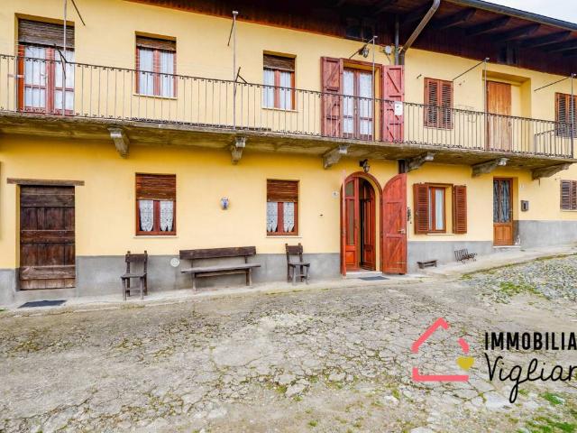 Villa Indipendente in vendita a Piemonte, Biella