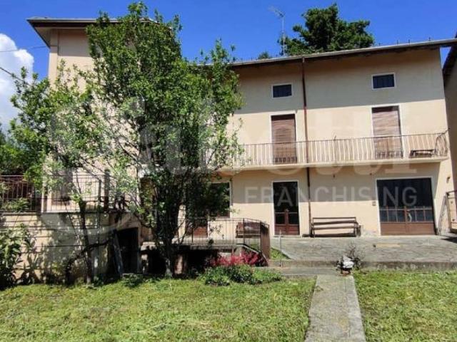 Villa Indipendente in vendita a Piemonte, Biella