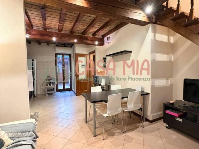 Villa Indipendente in vendita a Sordello, Gragnano Trebbiense