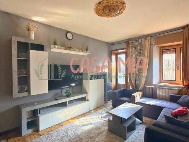 Villa Indipendente in vendita a Gragnano Trebbiense, Reggio Emilia