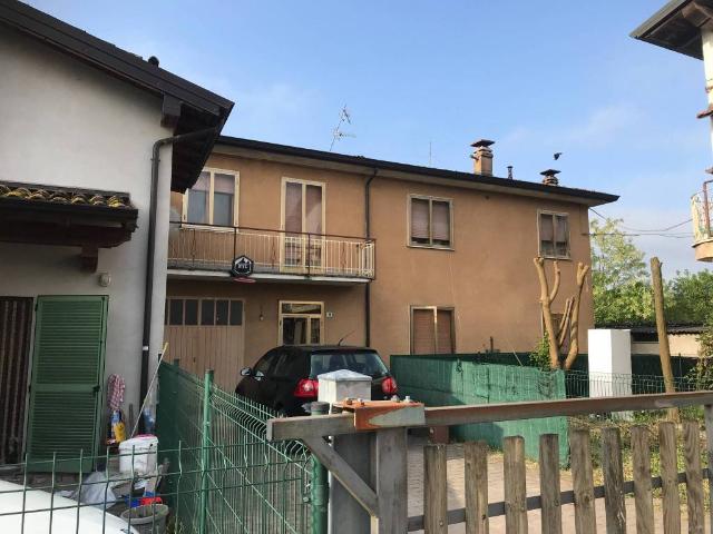Villa Indipendente in vendita a Gragnano Trebbiense, Reggio Emilia