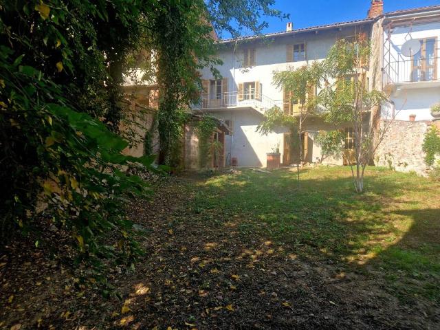 Villa Indipendente in vendita a Grana Monferrato, Asti