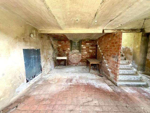 Villa Indipendente in vendita a Piemonte, Asti