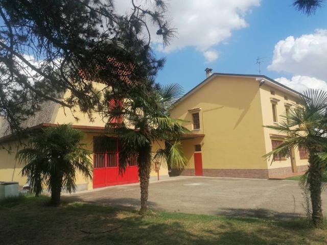 Villa Indipendente in vendita a Cadriano, Granarolo dell'Emilia