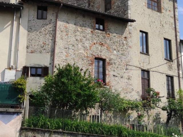 Villa Indipendente in vendita a Grandate, Lombardia