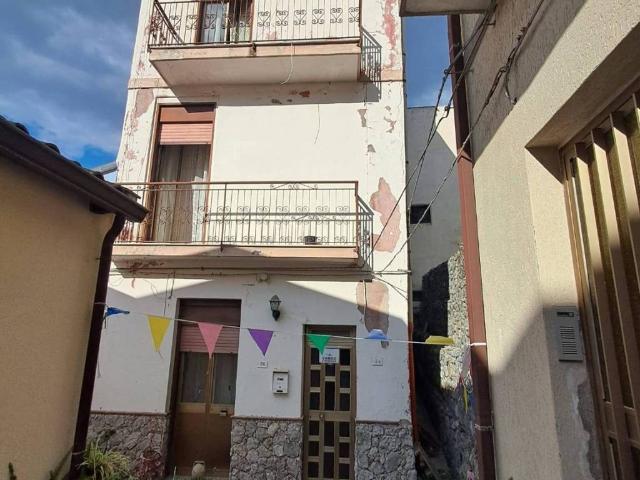 Villa Indipendente in vendita a Graniti, Messina