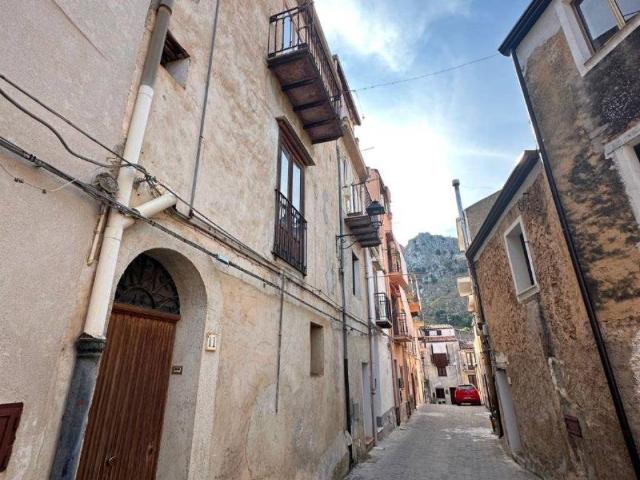 Villa Indipendente in vendita a Gratteri, Sicilia
