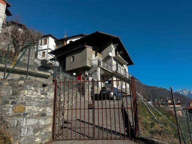 Villa Indipendente in vendita a Gravedona ed Uniti, Gravedona