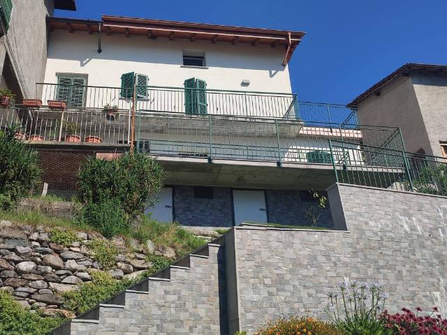 Villa Indipendente in vendita a Gravedona ed Uniti, Gravedona