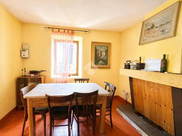 Villa Indipendente in vendita a Gravedona ed Uniti, Gravedona