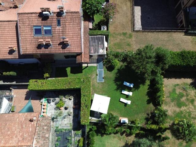 Villa Indipendente in vendita a Gravedona, Gravedona ed Uniti