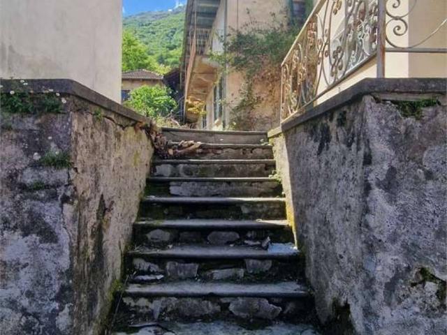 Villa Indipendente in vendita a Pedemonte, Piemonte