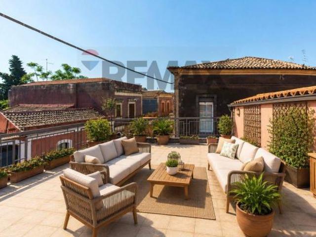 Villa Indipendente in vendita a Gravina Di Catania, Sicilia