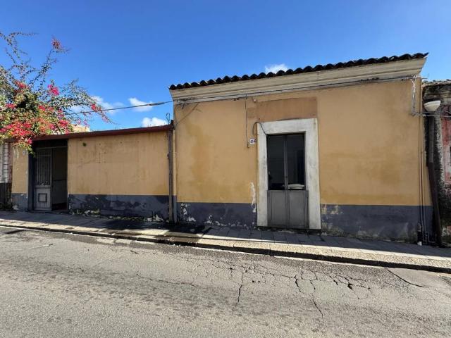 Villa Indipendente in vendita a Gravina Di Catania, Sicilia