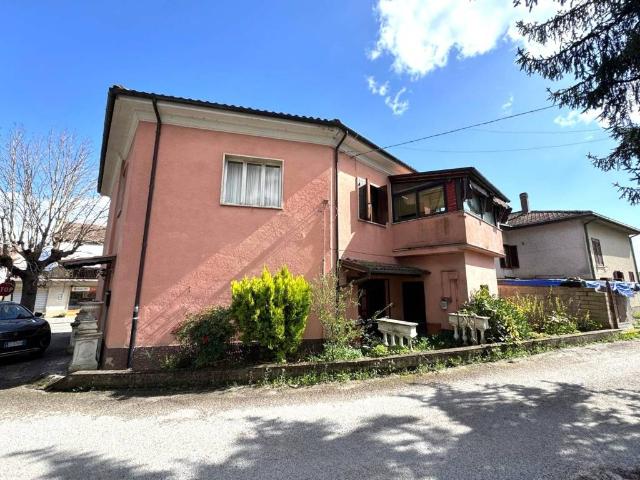 Villa Indipendente in vendita a Greccio, Lazio