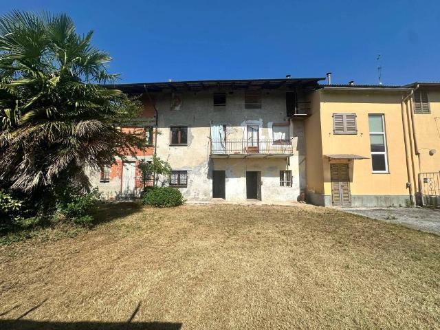 Villa Indipendente in vendita a Piemonte, Vercelli