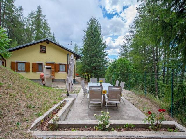 Villa Indipendente in vendita a Gressan, Aosta