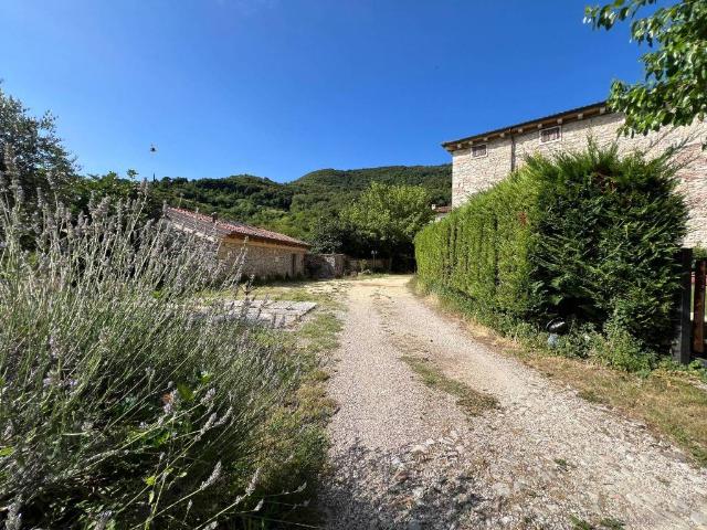 Villa Indipendente in vendita a Grezzana, Veneto