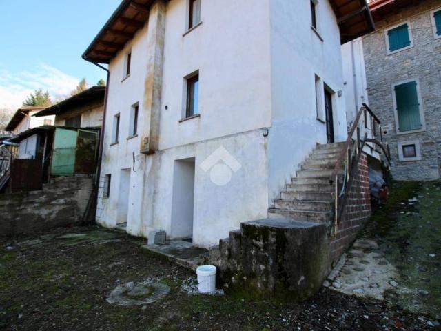 Villa Indipendente in vendita a Drenchia, Friuli-Venezia Giulia