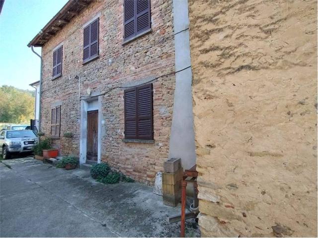 Villa Indipendente in vendita a Gropparello, Reggio Emilia