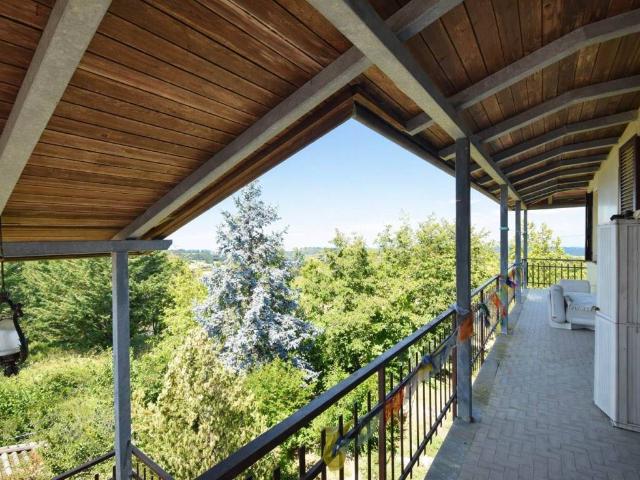 Villa Indipendente in vendita a Gropparello, Reggio Emilia