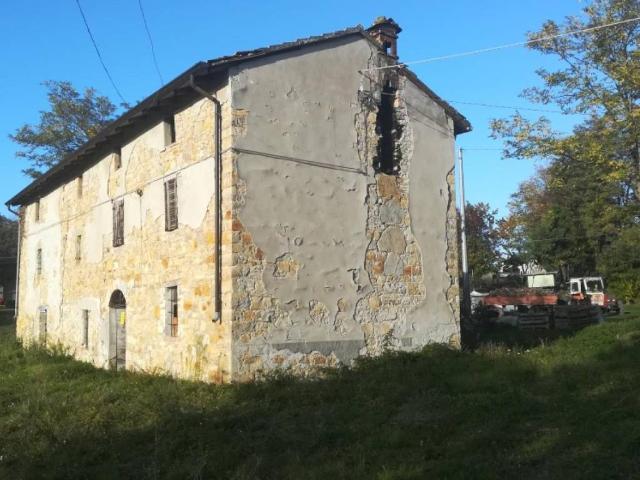 Villa Indipendente in vendita a Gropparello, Reggio Emilia