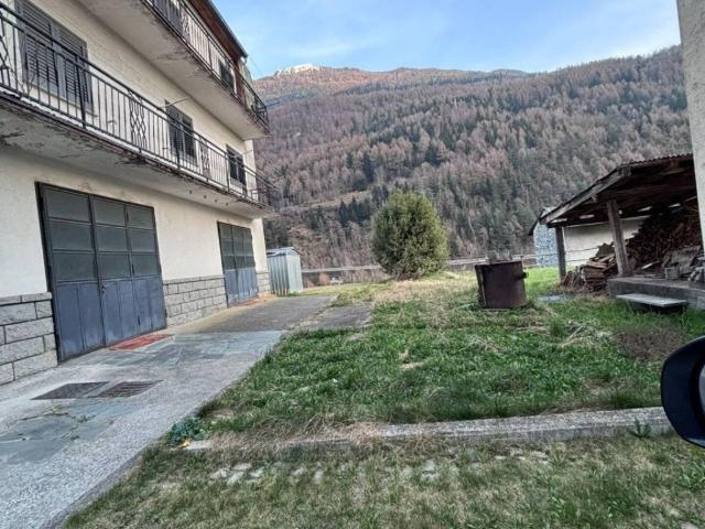 Villa Indipendente in vendita a Grosio, Lombardia