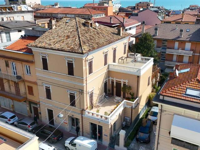 Villa Indipendente in vendita a Marche, Ascoli Piceno