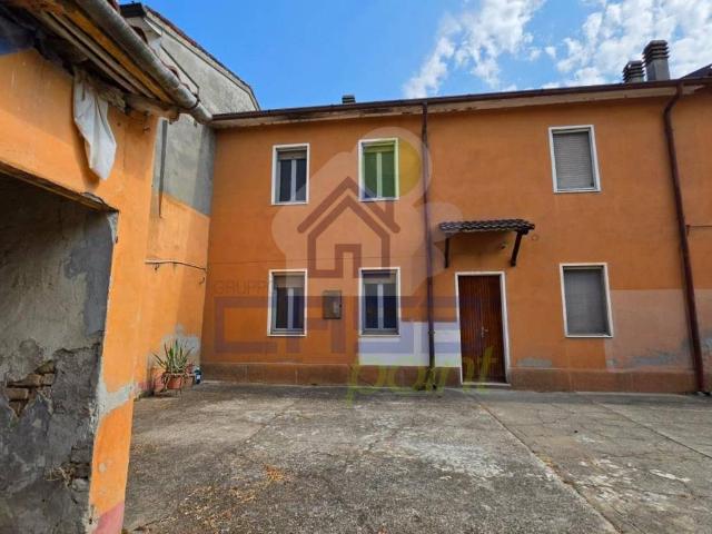 Villa Indipendente in vendita a Grumello Cremonese, Lombardia