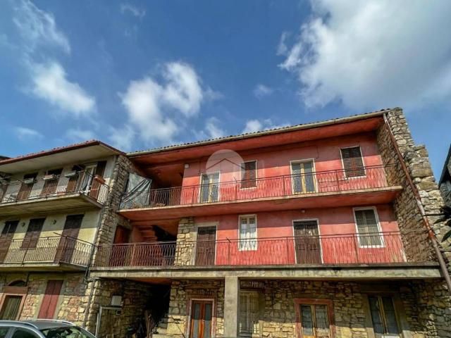 Villa Indipendente in vendita a Grumello Del Monte, Lombardia