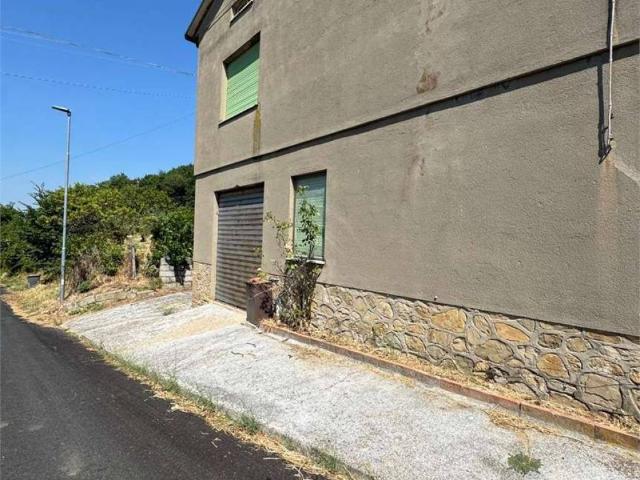 Villa Indipendente in vendita a Gualdo Cattaneo, Umbria