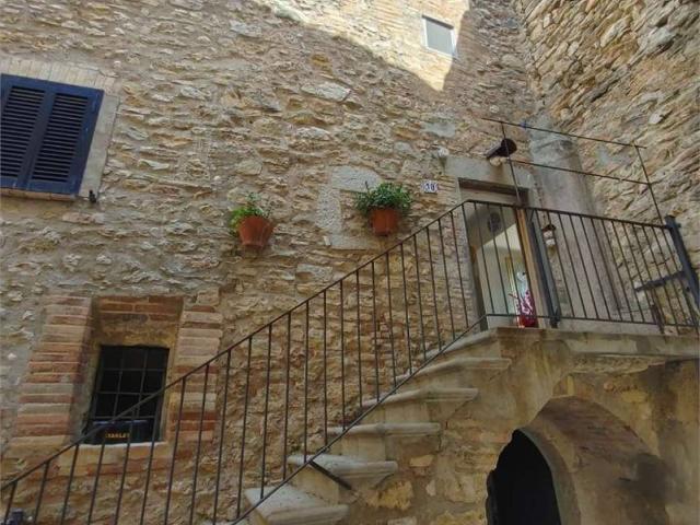 Villa Indipendente in vendita a Gualdo Cattaneo, Umbria