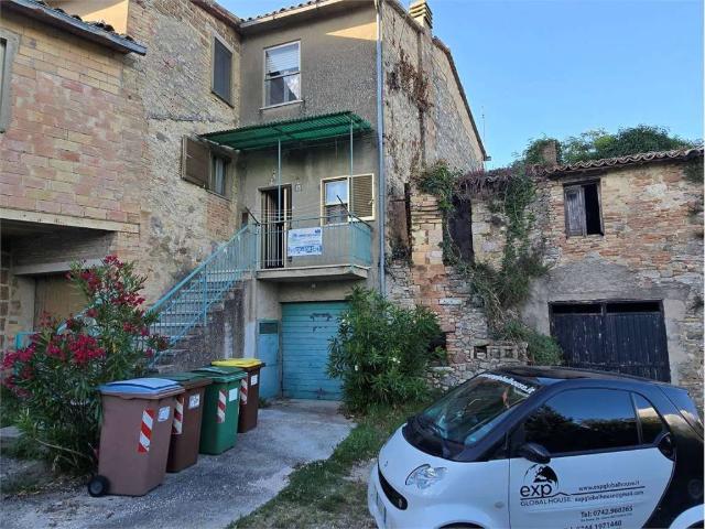 Villa Indipendente in vendita a Gualdo Cattaneo, Umbria