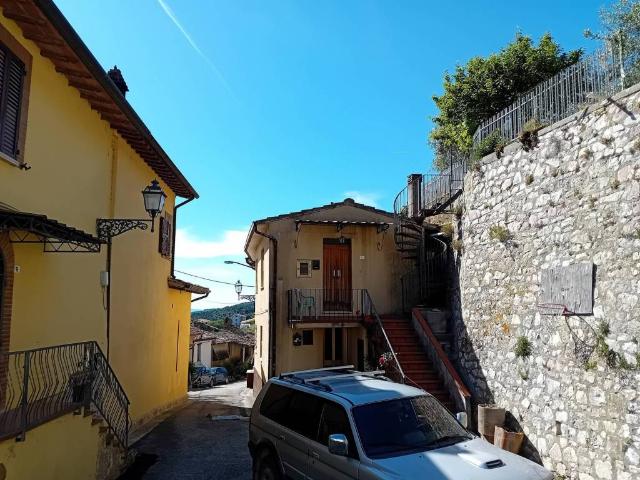 Villa Indipendente in vendita a Gualdo Cattaneo, Umbria