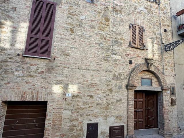 Villa Indipendente in vendita a Gualdo Cattaneo, Umbria