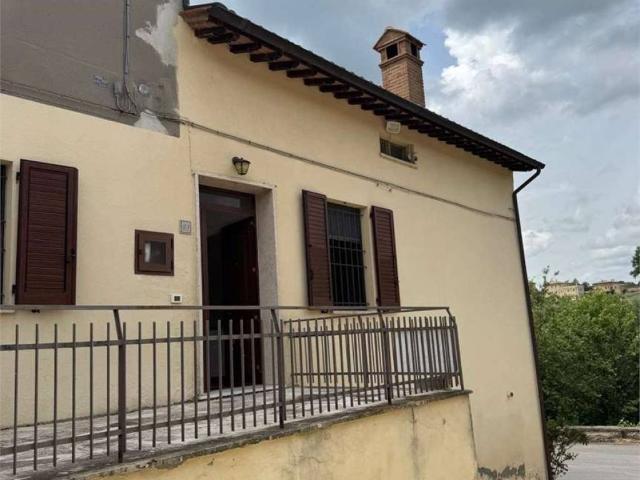 Villa Indipendente in vendita a Gualdo Cattaneo, Umbria
